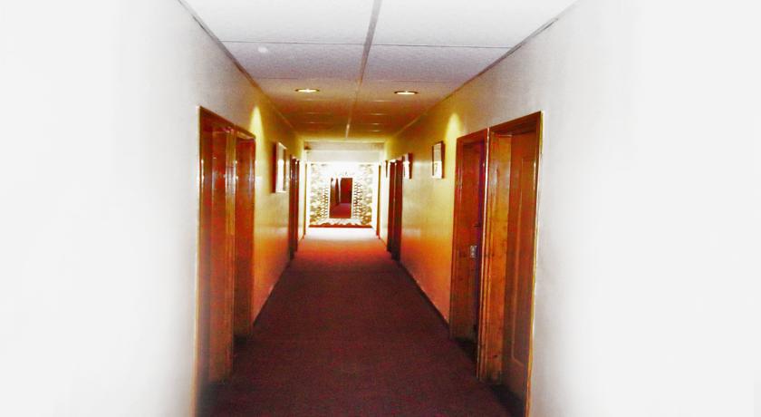 Mine Home Hotel Бандунг Экстерьер фото